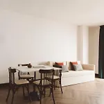 Honest Granada Apartments شقة