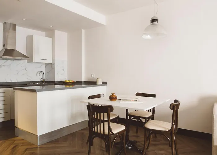 Daire Honest Granada Apartments